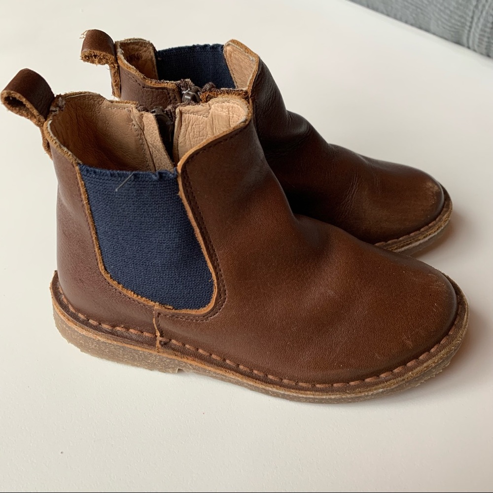 Cyrillus brown leather shoes size 8.5